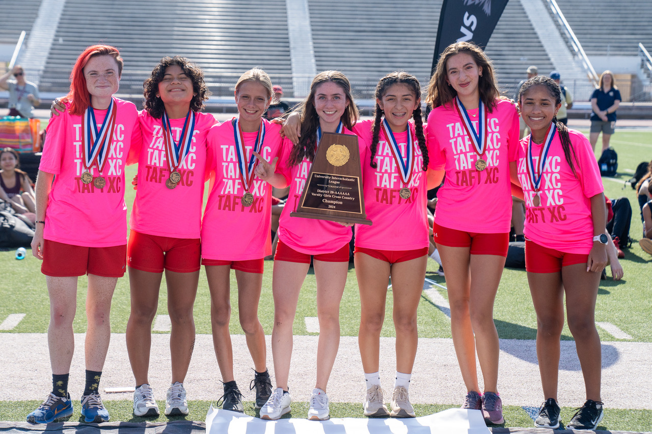 1ST TAFT GIRLS CC DISTRICT CHAMPIONS 28-6A